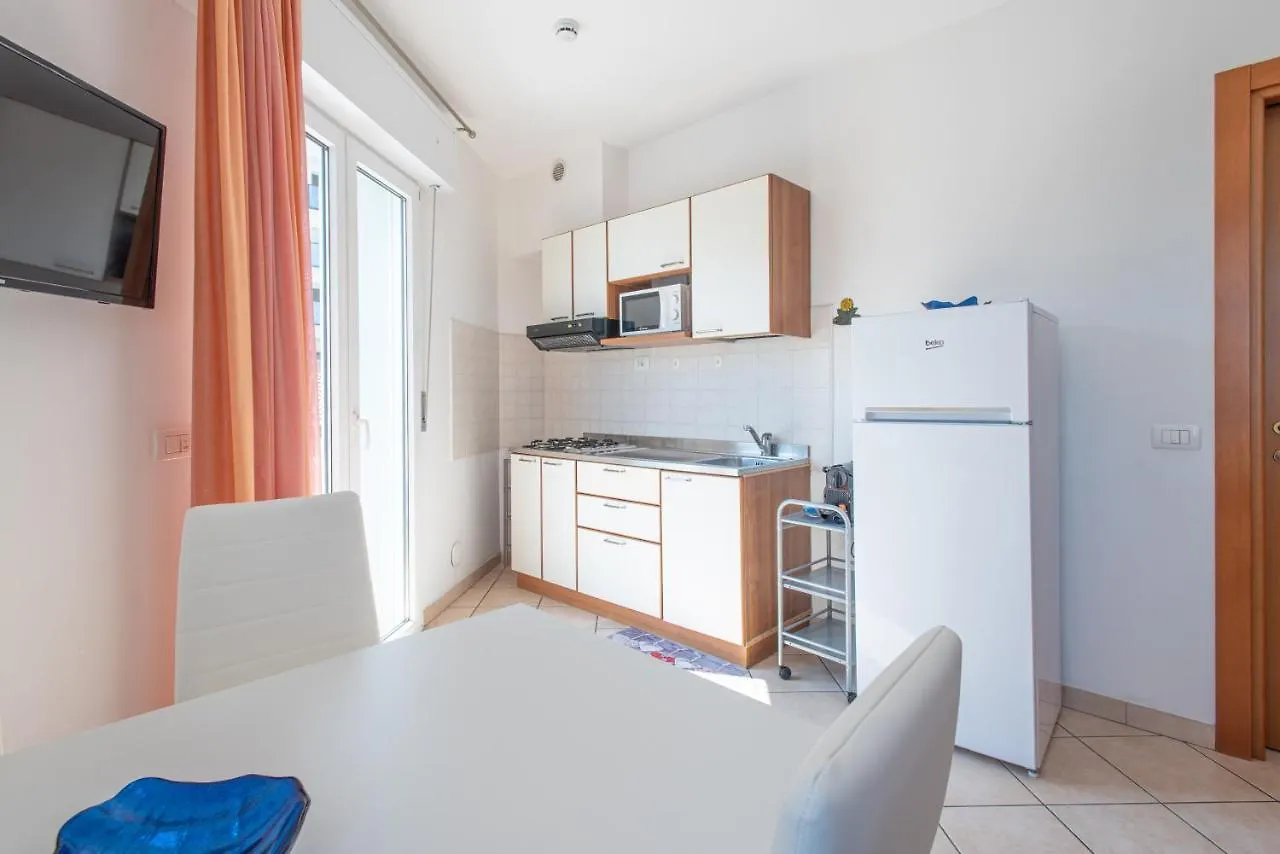 *** Aparthotel Residence Saturnia Riccione Italia