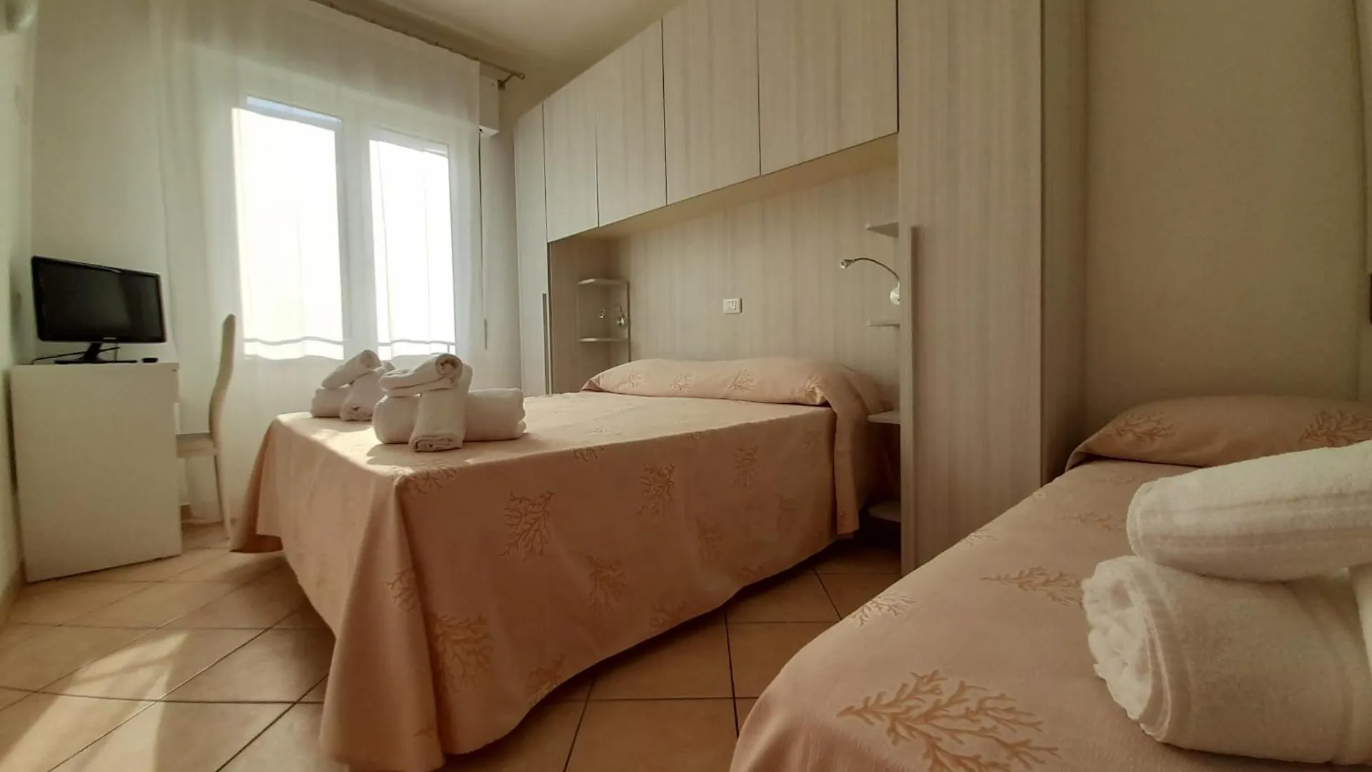 *** Aparthotel Residence Saturnia Riccione Italia